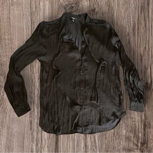 Vera Wang woman’s black blouse